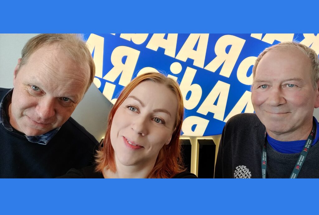 Ajakirjanik Timo Tarve kutsus meie näitleja Merilin Kirbitsa 1. aprillil KUKU raadiosse rääkima… naljast! Milline nali on naljakas ja kas eestlasele meeldib nae